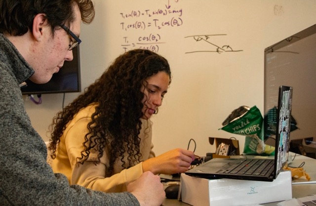 Students working in GH350