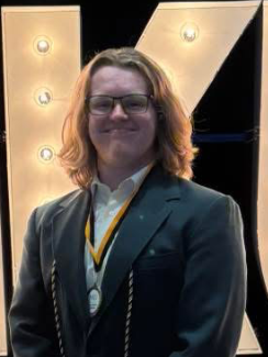 Mason Fromeyer headshot