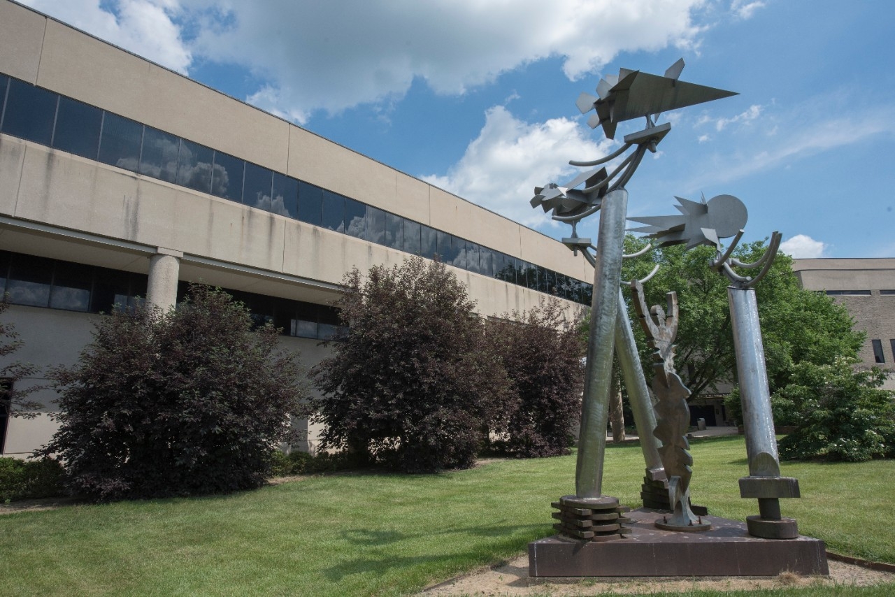 Artwork outside NKU's Haile College of Business.